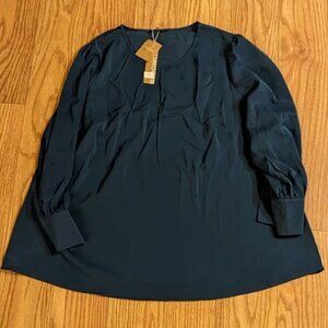 Long-sleeve flowy tunic size 22-24 deep blue plus size BloomChic NEW with tags